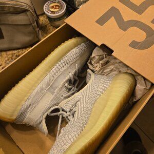 Yeezy Boost 350